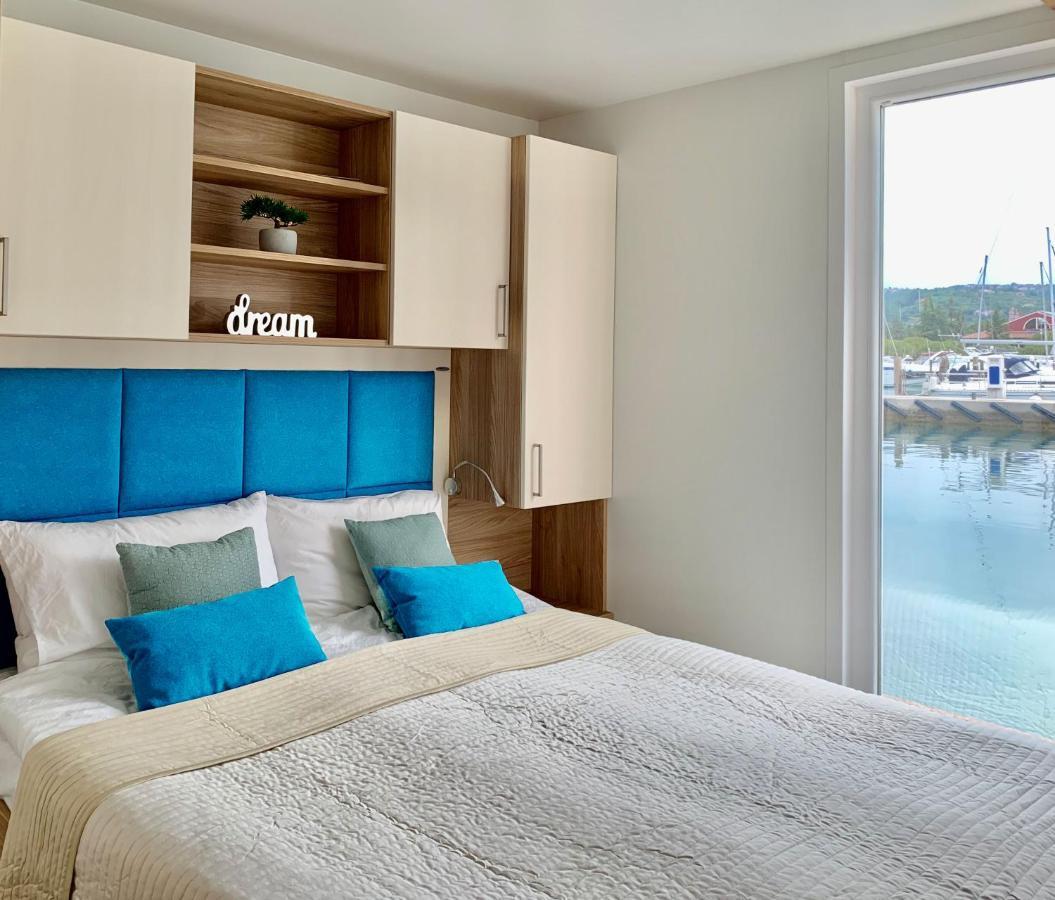 Bonita Houseboat Apartment Portorose エクステリア 写真